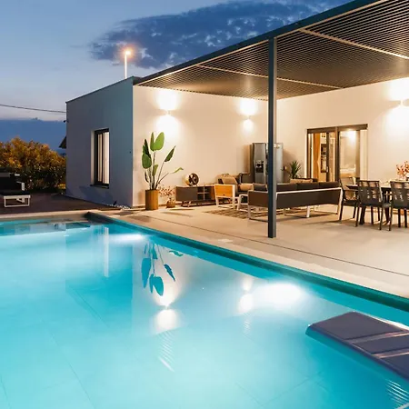 Porto Recupera * Каштела